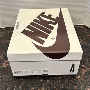 Size 12 Nike Air Jordan 1 Empty Shoebox Off White and Brown